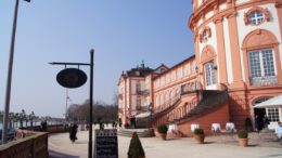 Rheingauer Weinkultur im Schloss Biebrich am 11. April