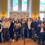 Wiesbaden startet inklusives Kunstprojekt mit Tandemarbeit und Auktion