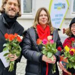 Wiesbaden verteilt Fairtrade Rosen zum Valentinstag und macht auf Lieferketten aufmerksam