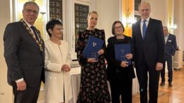 Wiesbaden zeichnet Menschenrechtlerinnen und mutige Nachbarn aus